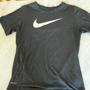 Black Nike Dri-Fit Boys Large